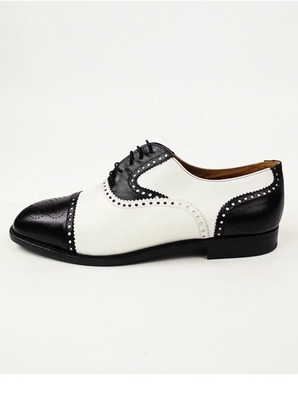 Magnanni Black White Two-Tone Cap Toe Brogue Derby Shoes 9.5 Wide NWT - Picture 3 of 11